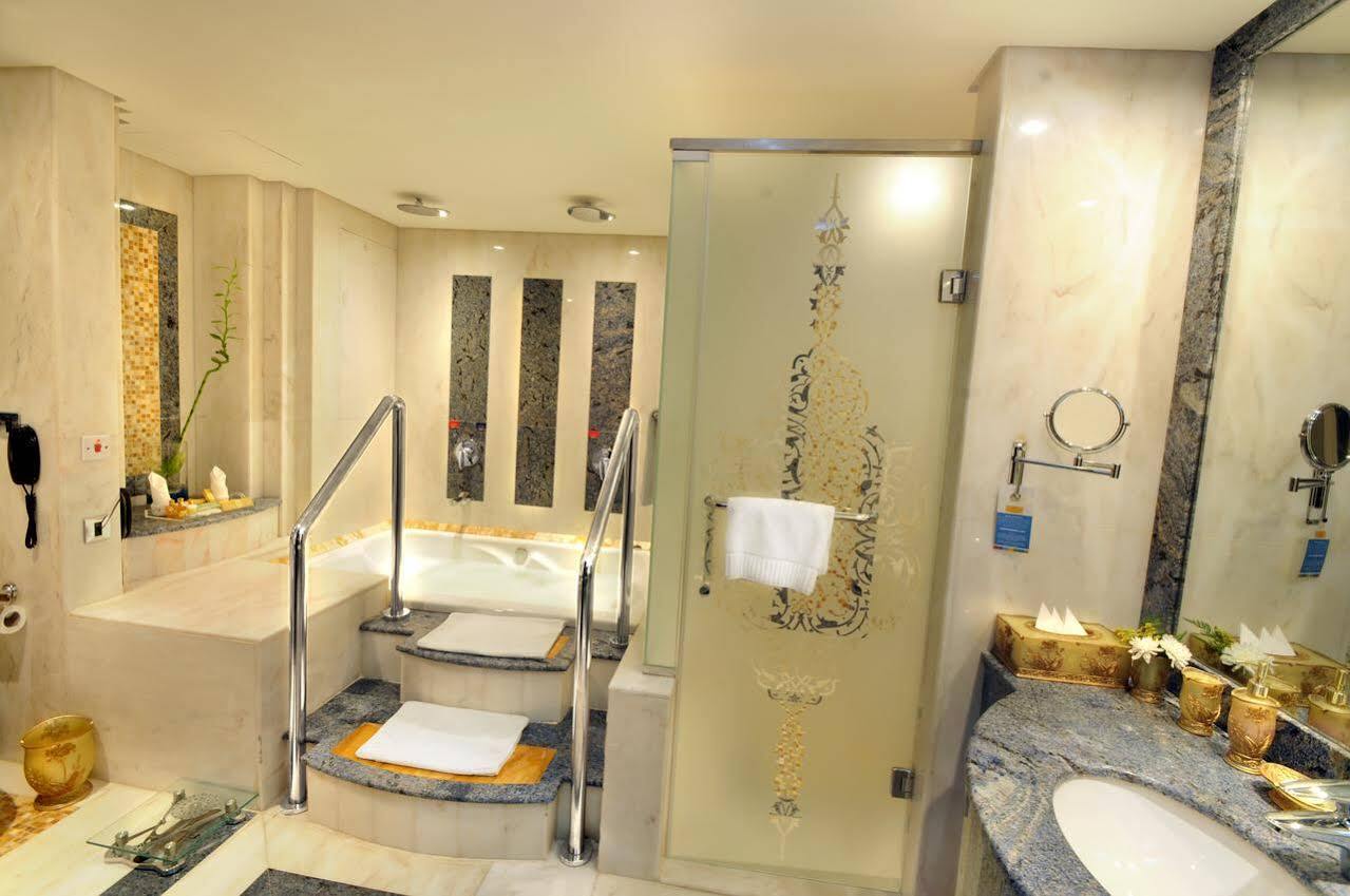 אל-מדינה Ruve Al Madinah Hotel מראה חיצוני תמונה